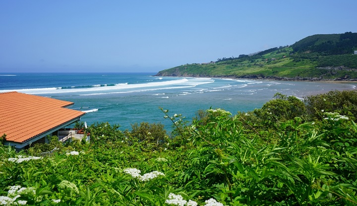 Praia de Mundaka em Espanha