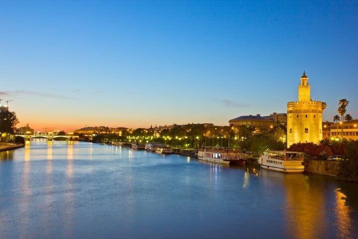 Torre do Ouro em sevilha