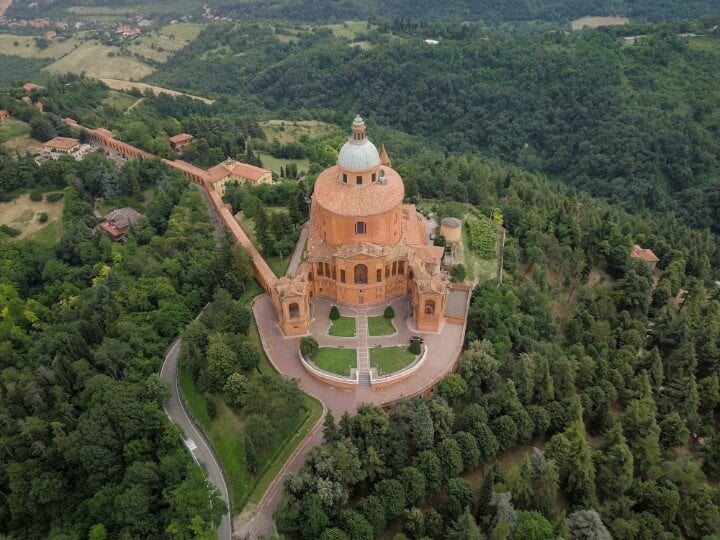 Santuário da Madonna di San Luca em bolonha itália