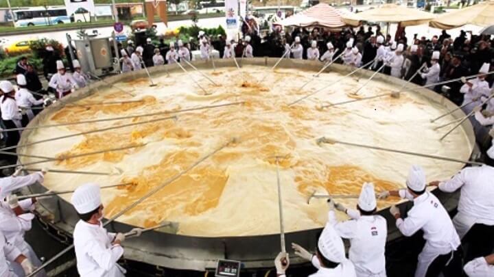 omolete gigante haux frança páscoa