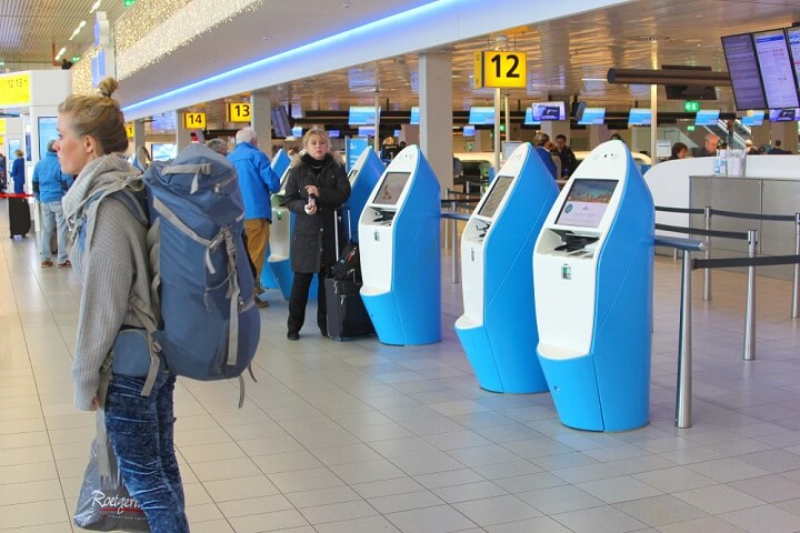 check-in klm quioesque aeroporto