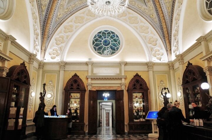 Officina Profumo Farmaceutica di Santa Maria Novella em florença - itália