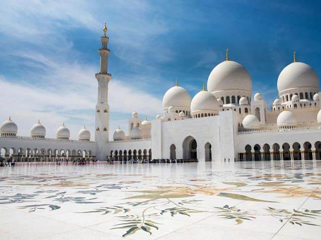 Reserva o teu Voo + Hotel em Abu Dhabi na eDreams.pt