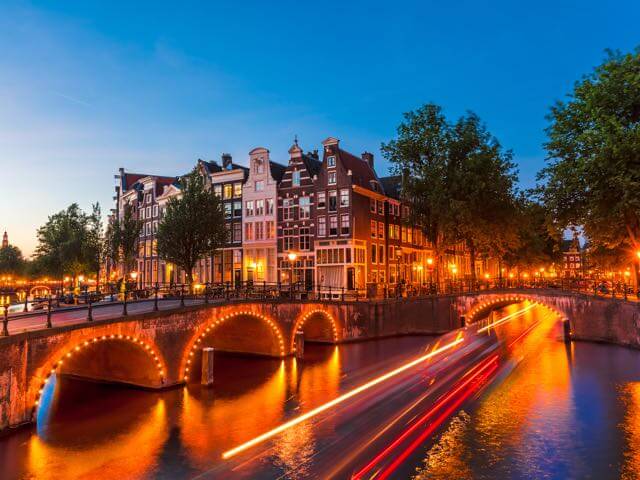 Reserva voos baratos para Amsterdã com a EDreams