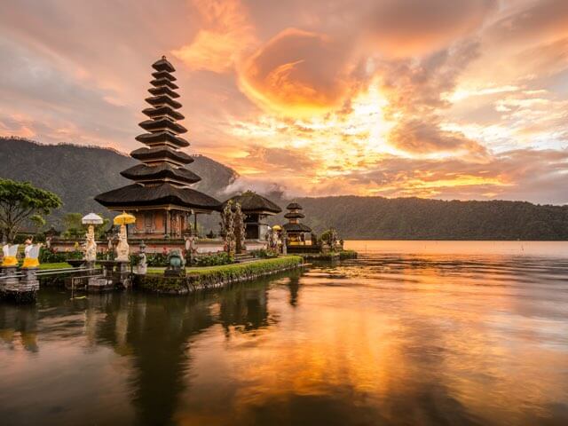 Reserve o seu Voo + Hotel em Bali na eDreams.pt