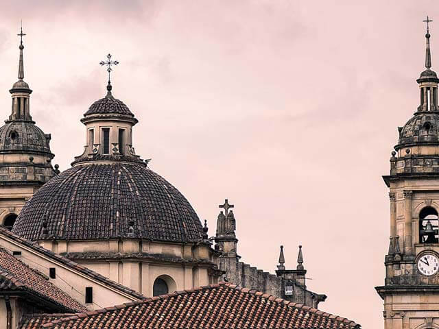 Reserva o teu Voo + Hotel em Bogotá na eDreams.pt