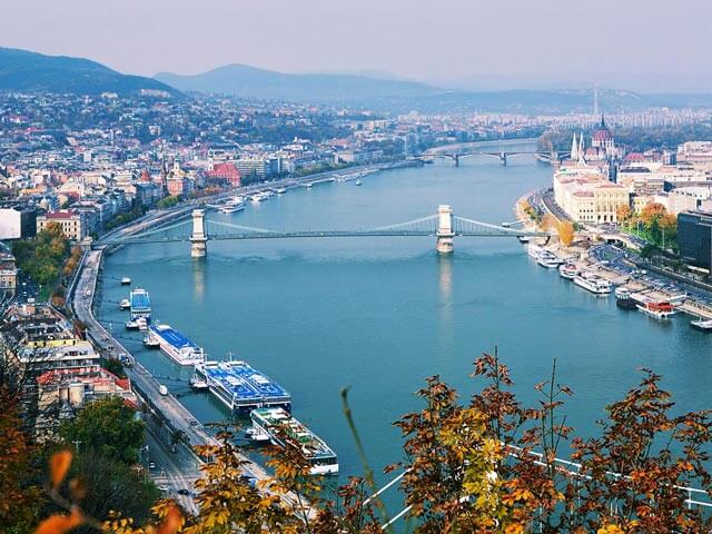 Reserva o teu Voo + Hotel em Budapeste na eDreams.pt