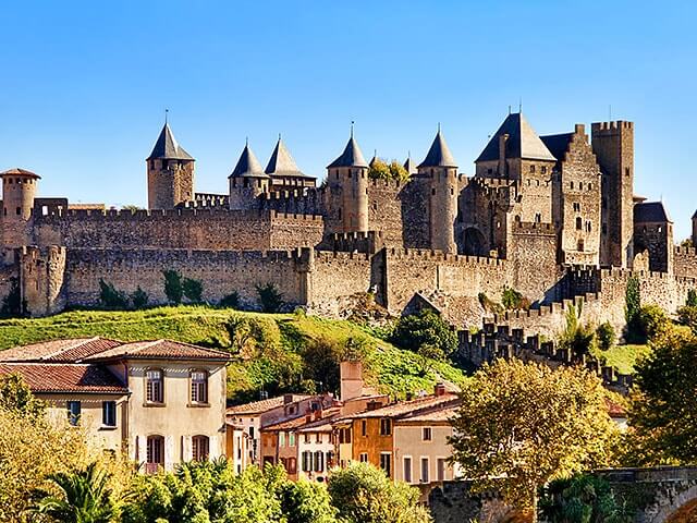 Reserva voos baratos para Carcassonne com a EDreams