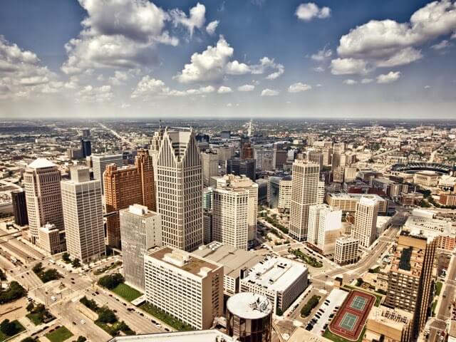 Reserva voos baratos para Detroit com a EDreams