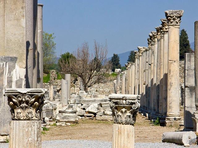 Reserva voos baratos para Izmir com a EDreams