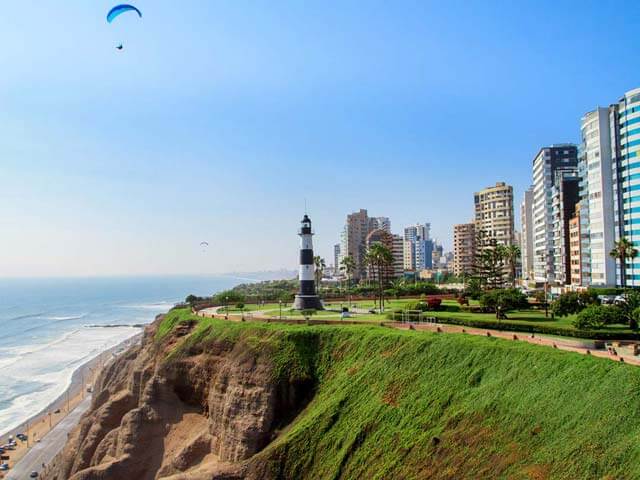 Reserva voos baratos para Lima com a EDreams