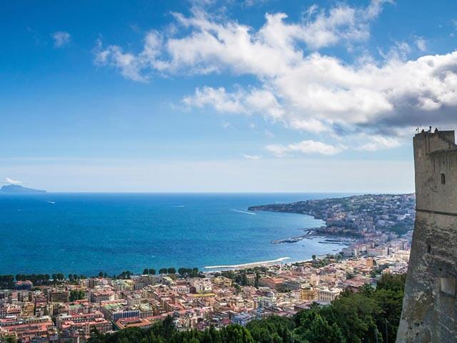 Reserva o teu Voo + Hotel em Nápoles na eDreams.pt