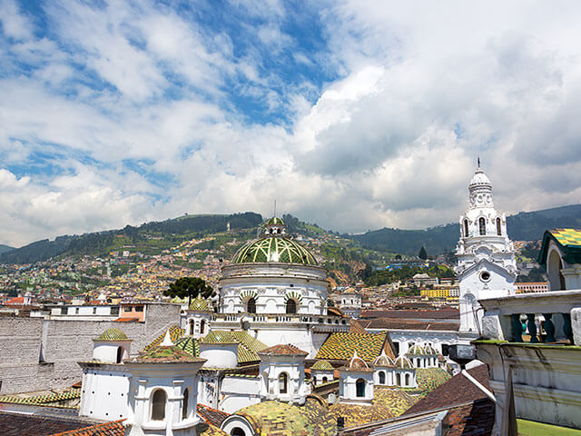 Reserve voos baratos para Quito com a EDreams