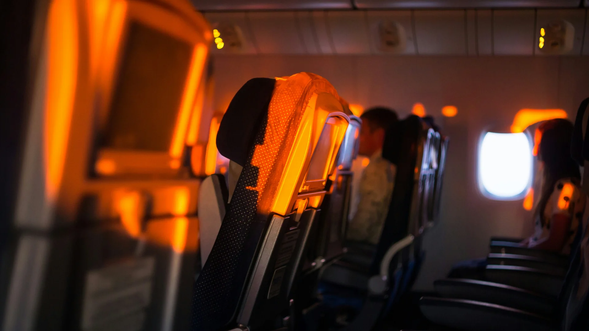 Cartão de embarque easyJet aberto num telemóvel