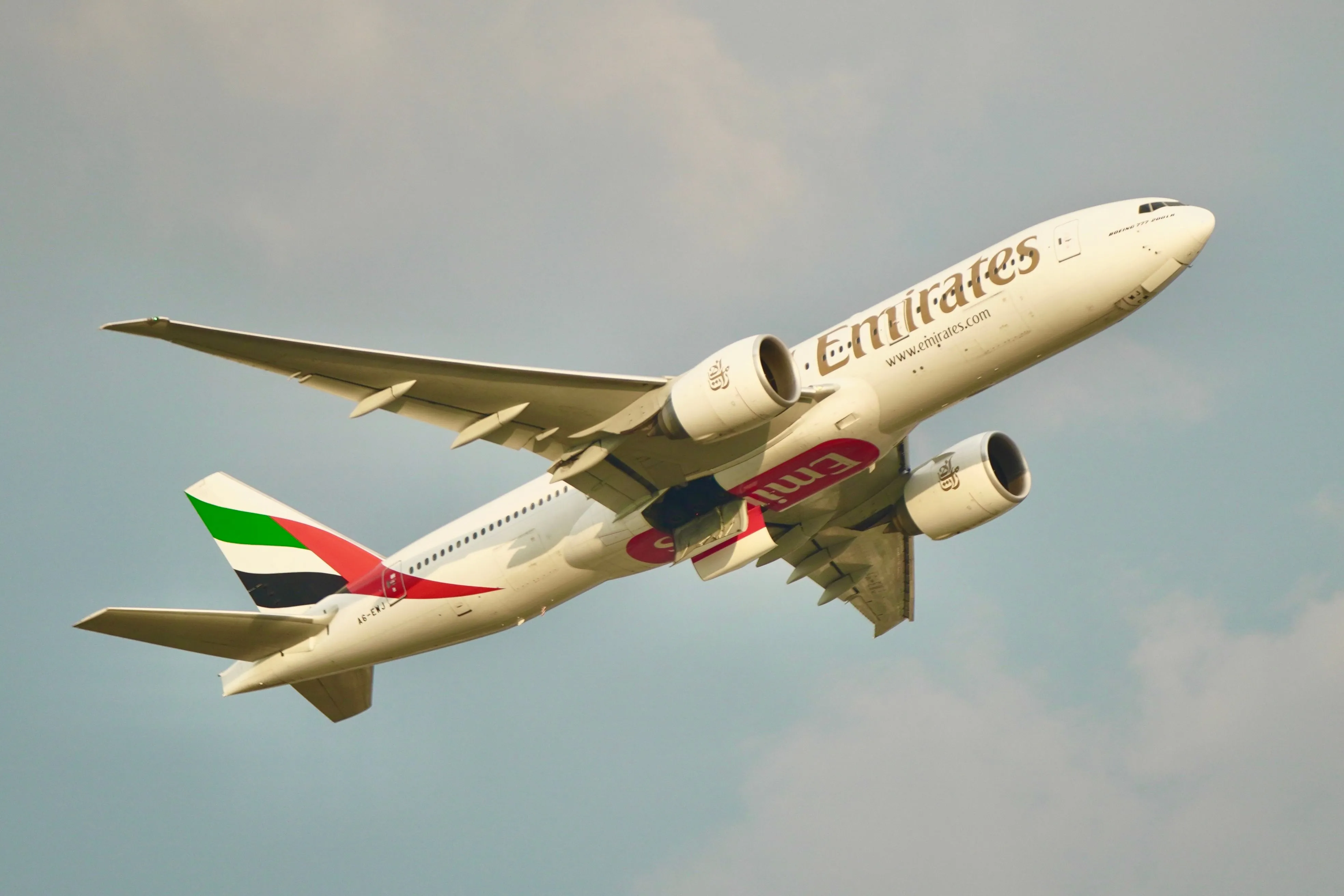 Emirates: franquia de bagagem de mao e de porao